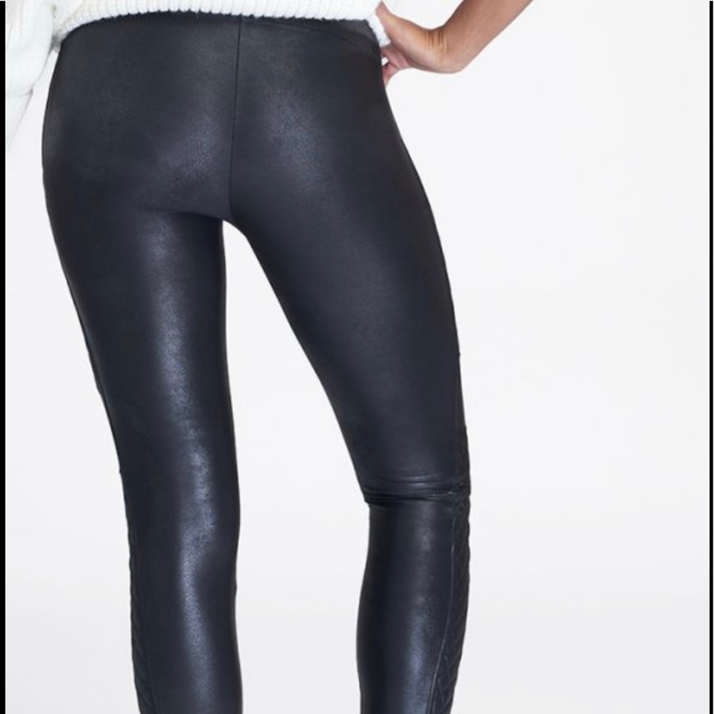 NWT FAUX LEATHER GUILTED LEGGINGS - Picture 5 of 8